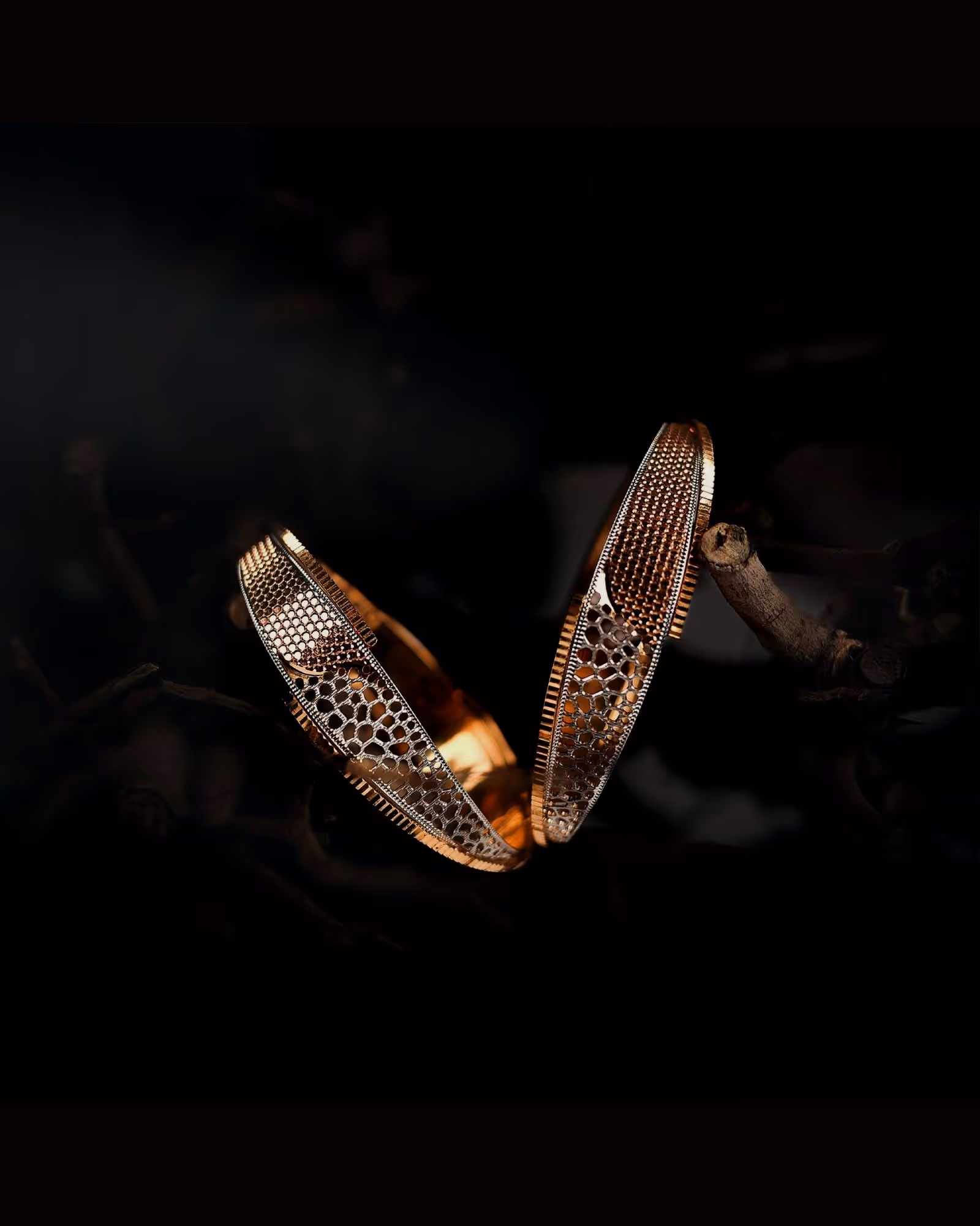 Bench Cuff — 18K yellow · hand-forged · 62 g